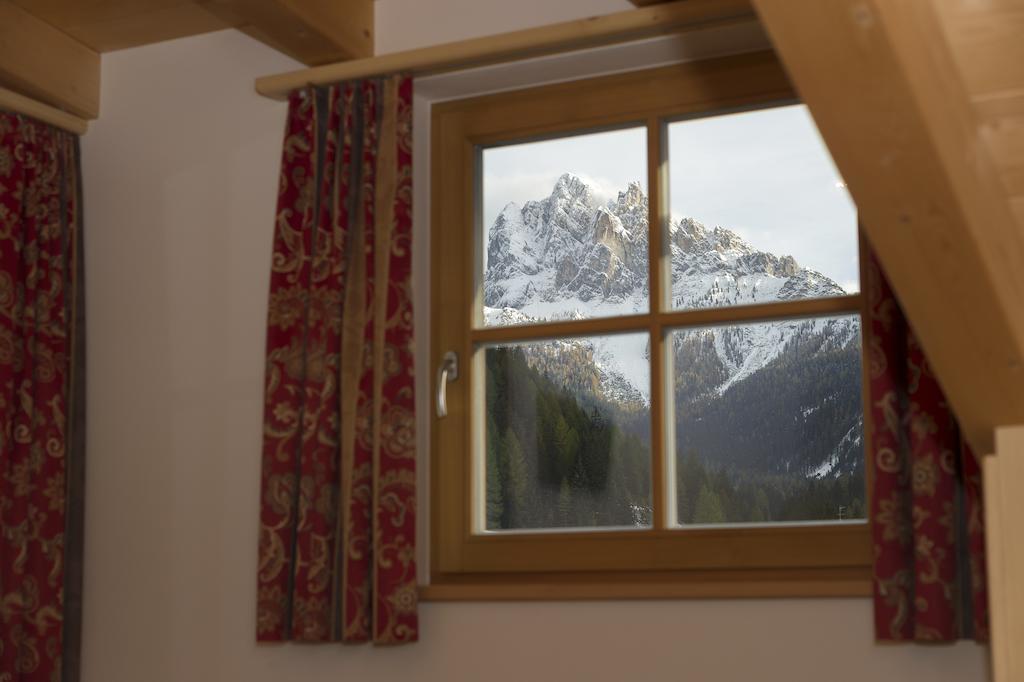 Appartments Jagerhof Braies  Phòng bức ảnh